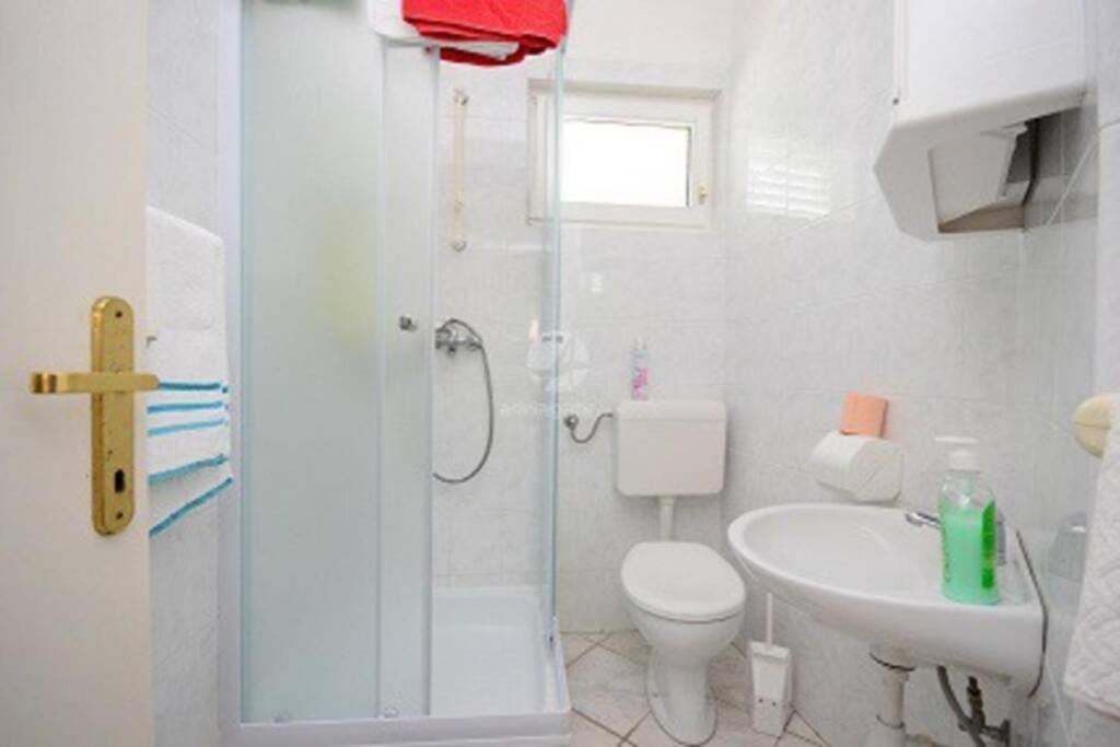 Adriatic Apartman A4 -Rab Kampor Ngoại thất bức ảnh